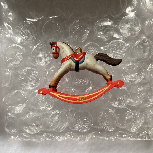 🎄Vintage Hallmark🎄Keepsake Ornaments Set of 2 Miniature Rocking Horses - Picture 3 of 5
